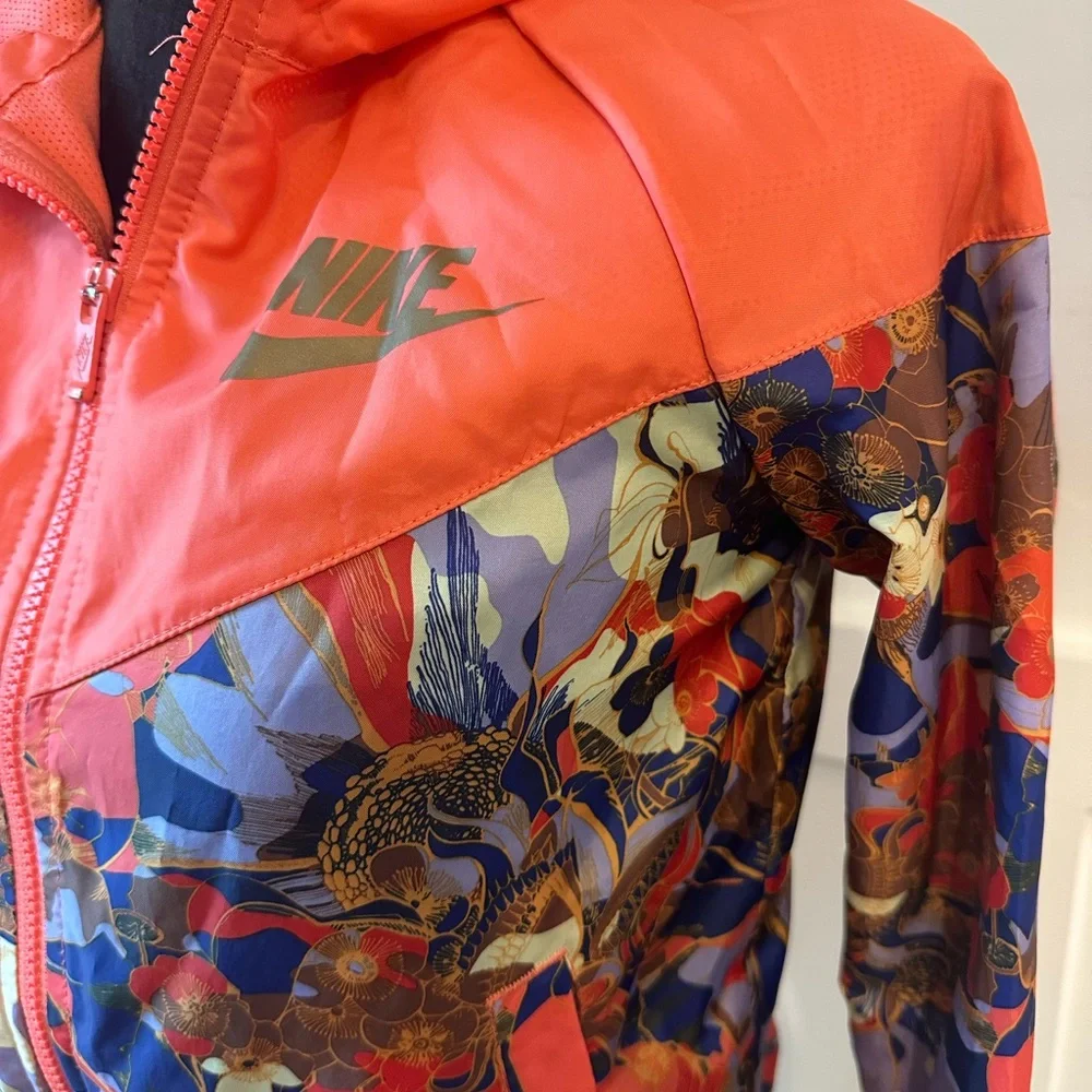 Nike Women's Vibrant Floral Bomber Jacket - Coral‎ and Navy